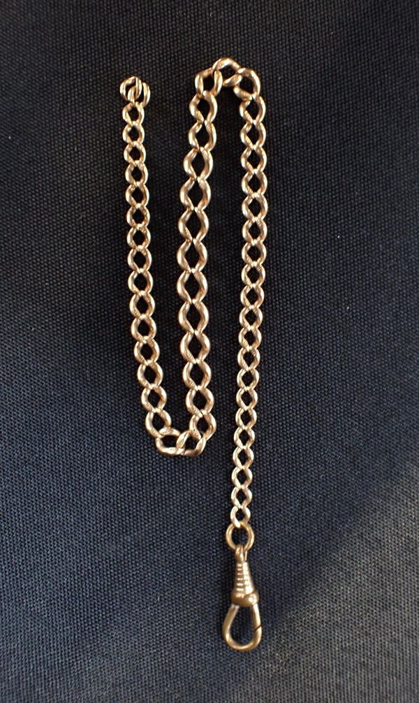 A YELLOW METAL CHAIN