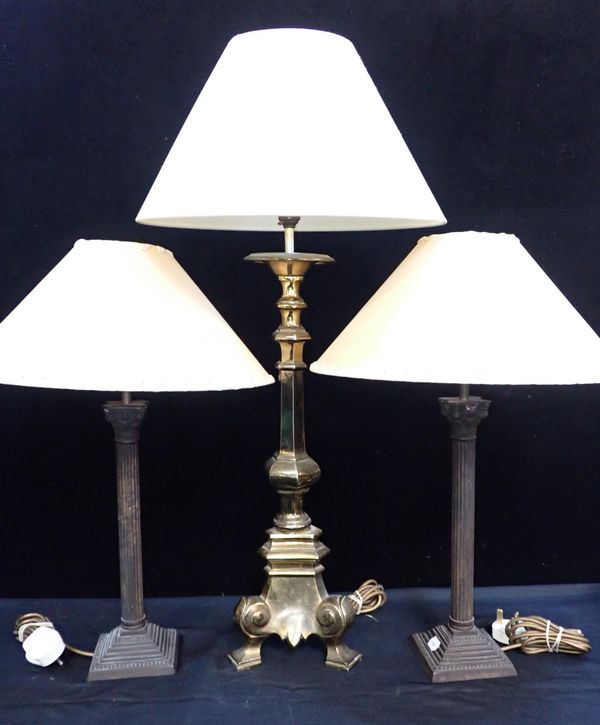 A PAIR OF PATINATED METAL CORINTHIAN COLUMN TABLE LAMPS