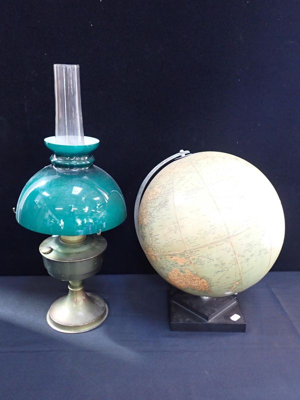 A PHILIPS' CHALLENGE GLOBE
