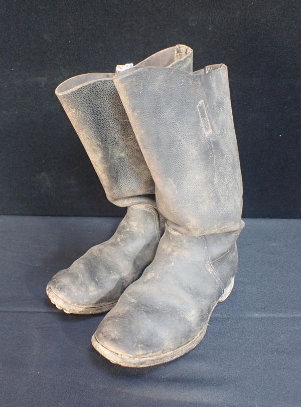 A PAIR OF DATED WWII FIREMANS' BOOTS