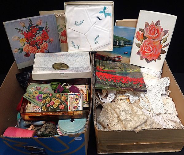 A COLLECTION OF VINTAGE 1950s HABERDASHERY ITEMS