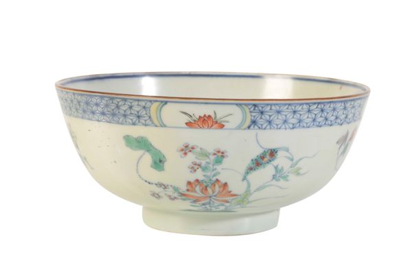 FAMILLE VERTE 'LOTUS' BOWL, YONGZHENG PERIOD