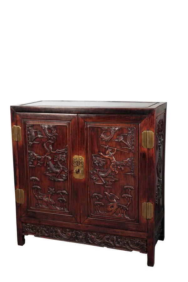 CARVED HONGMU CABINET, QING DYNASTY