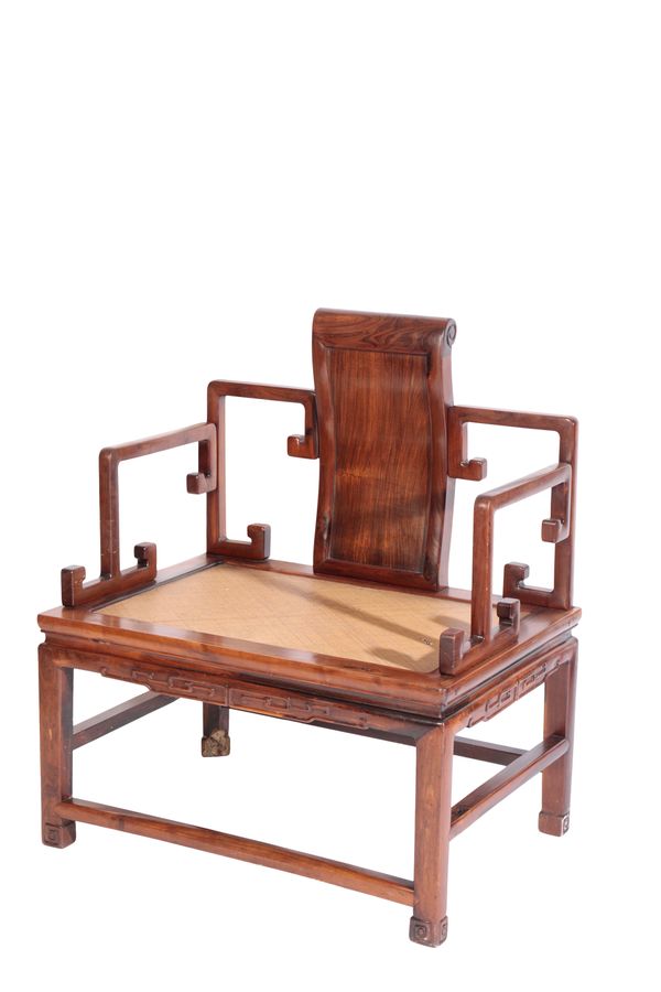 IMPRESSIVE HUANGHUALI THRONE CHAIR, LATE MING DYNASTY