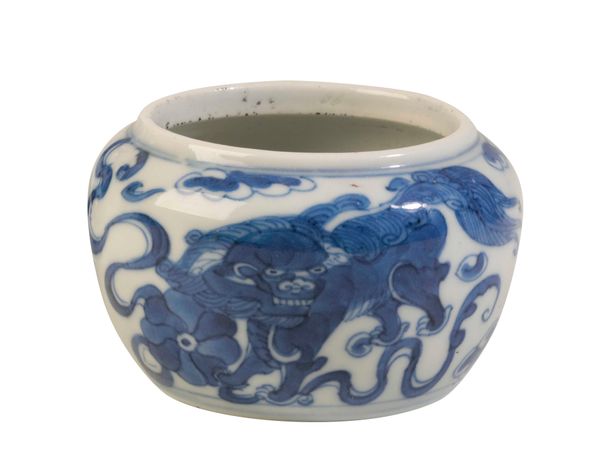 BLUE AND WHITE 'BUDDHIST LION' WATERPOT, KANGXI PERIOD