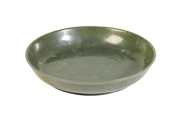 FINE SPINACH JADE LOW DISH, QIANLONG PERIOD