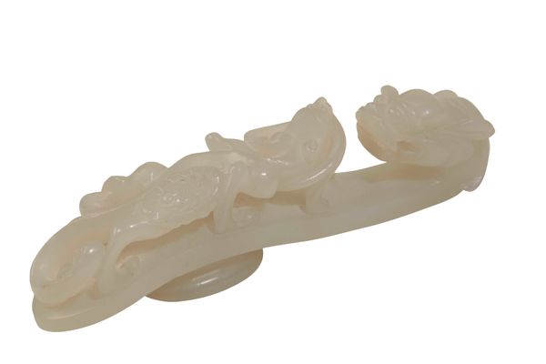 FINE WHITE JADE BELT HOOK, QING DYNASTY, 18TH CENTURY