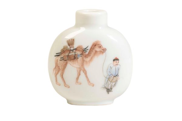 FINE IMPERIAL ENAMELLED PORCELAIN SNUFF BOTTLE, DAOGUANG FOUR CHARACTER MARK AND OF THE PERIOD