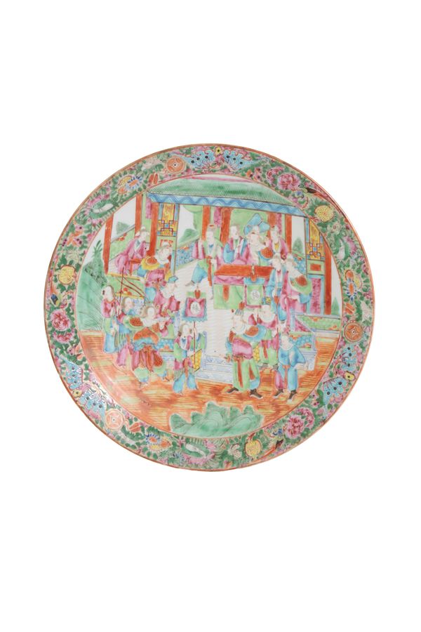 FAMILLE ROSE CHARGER, LATE QING DYNASTY