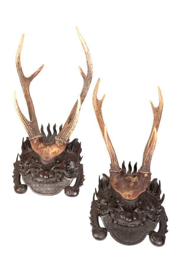 PAIR OF UNUSUAL CHINESE 'DRAGON' HUNTING TROPHIES, QING DYNASTY