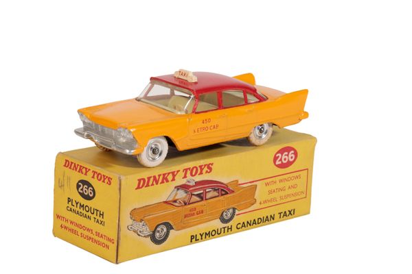 DINKY TOYS PLYMOUTH CANADIAN TAXI (266)