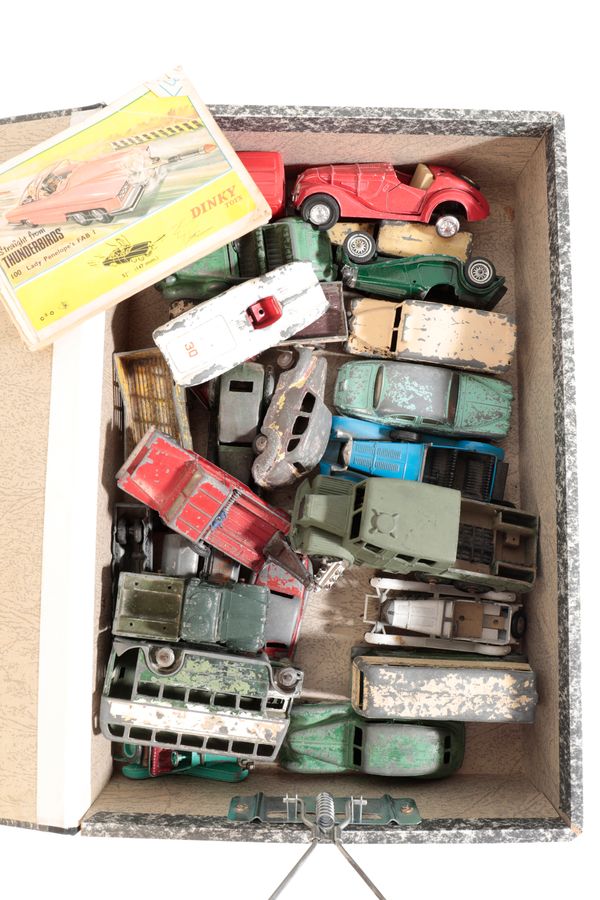DINKY TOYS MERCEDES W 196 (237) AND OTHER TOY CARS