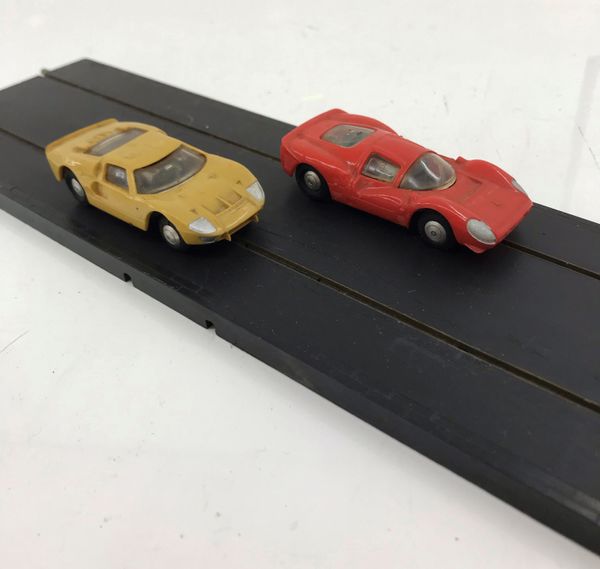 MIMIC SIZE 00 TRACK AND CARS  C.1960