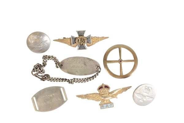 WWII RAF – GROUP OF BADGES & INSIGNIA c1940s