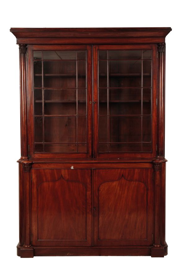 A WILLIAM IV OR EARLY VICTORIAN MAHOGANY LIBRARY BOOKCASE,