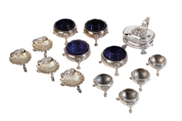 A SET OF FOUR VICTORIAN SILVER SHELL SHAPED SALTS BY ROBERTS & BELKS,