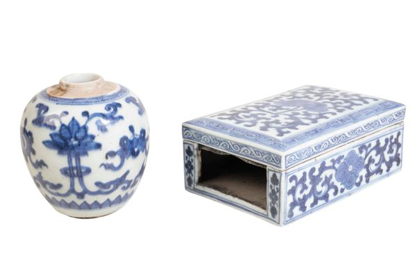SMALL BLUE AND WHITE GINGER JAR, QING DYNASTY, 19TH CENTURY