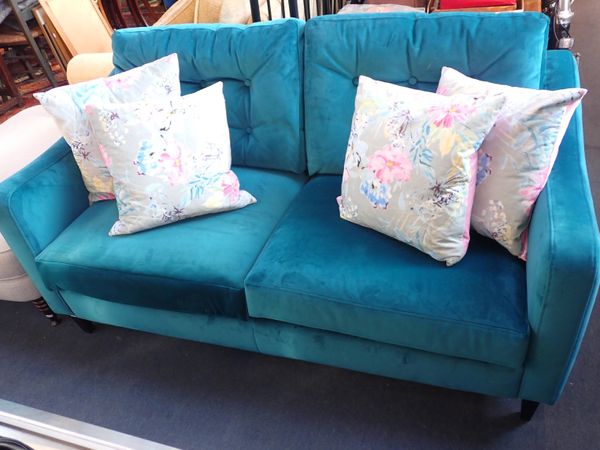 A MODERN 'VALENCIA' SOFA