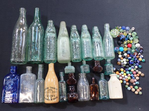A QUANTITY OF  VINTAGE BOTTLES, INCLUDING 'VILE BROS, NEWPORT'
