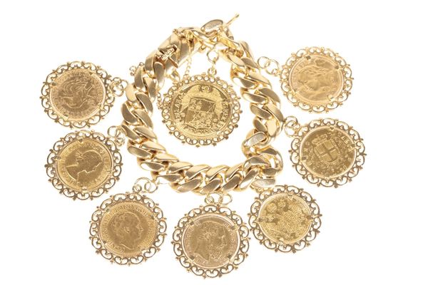 An 18ct Gold chain-link charm bracelet