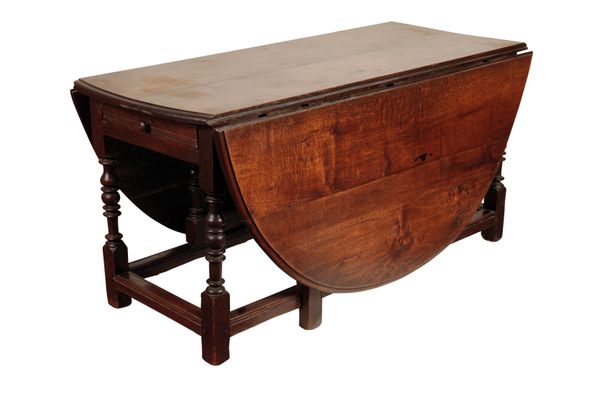 A FINE AND SUBSTANTIAL WILLIAM & MARY OAK GATELEG TABLE,