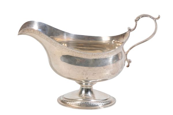 A GEORGE III SILVER SAUCE BOAT BY WILLIAM SKEEN,