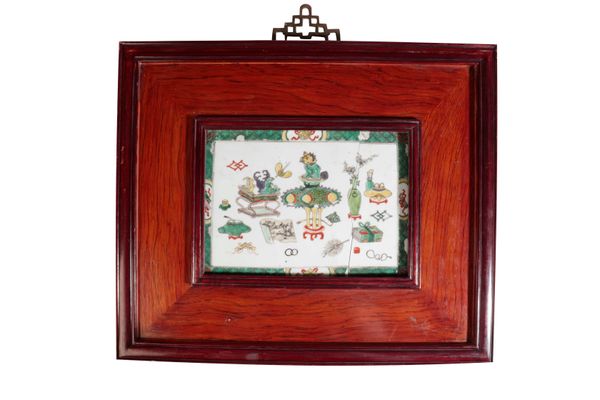 FAMILLE VERTE RECTANGULAR PLAQUE, KANGXI PERIOD