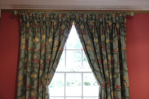 DINING ROOM CURTAINS