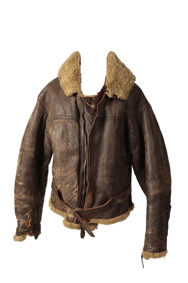 A WORLD WAR II LEATHER FLYING JACKET