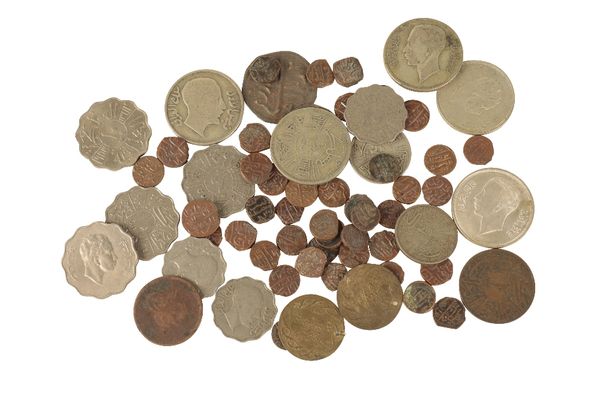 A QUANTITY OF VARIOUS ISLAMIC COINS