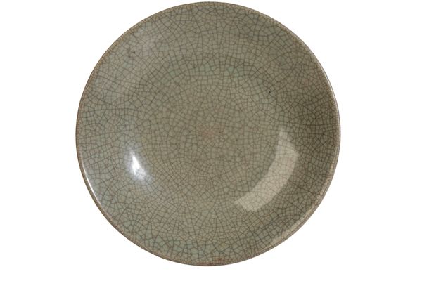 GUAN-TYPE CRACKLE GLAZE DISH, LATE QING / REPUBLIC PERIOD