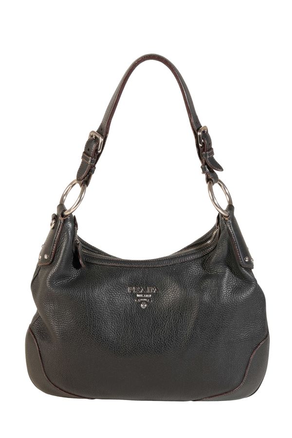 A PRADA BLACK LEATHER SHOULDER BAG,