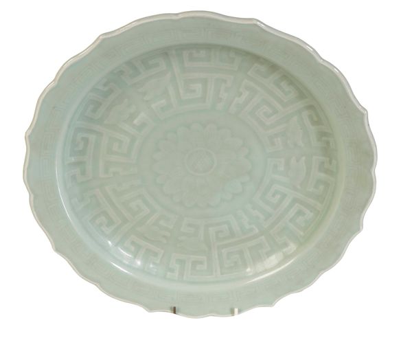 LARGE CELADON-GLAZED CHRYSANTHEMUM DISH, 20TH CENTURY