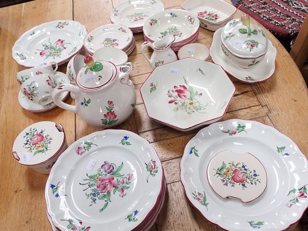 A QUANTITY OF KELLER & GUERIN LUNEVILLE TABLEWARE