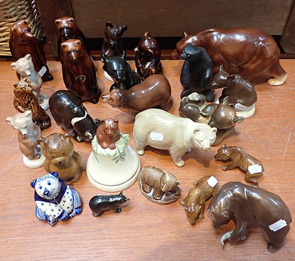 A COLLECTION OF GLAZED CERAMIC BEARS