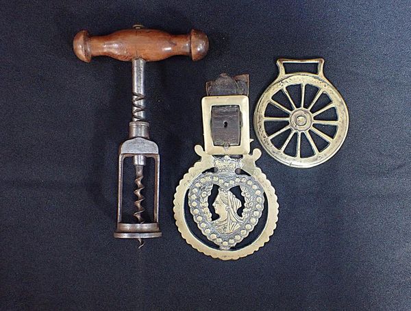 A VINTAGE CORKSCREW