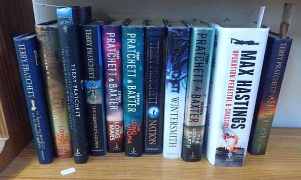 TERRY PRATCHETT/STEPHEN BAXTER: A COLLECTION OF DISCWORLD AND OTHER BOOKS