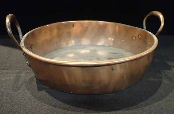 A COPPER PRESERVING PAN