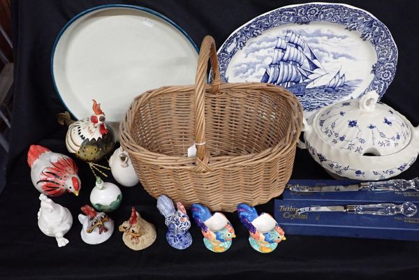 A COLLECTION OF MIXED CERAMICS  AND OTHER ITEMS
