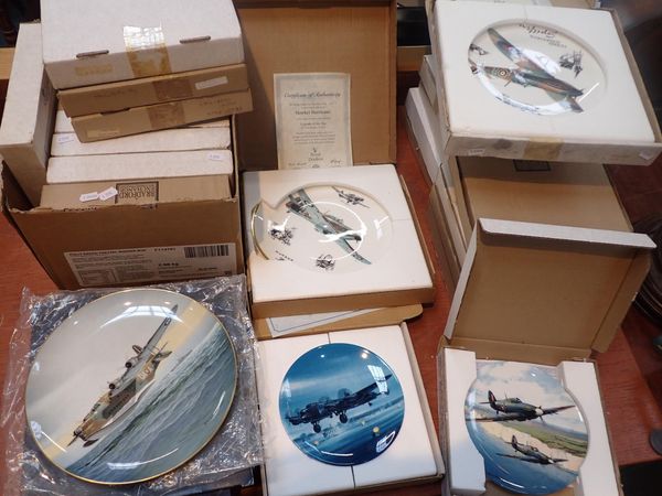A QUANTITY OF COLLECTORS' PLATES