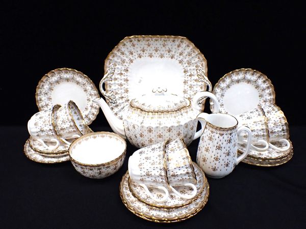 A SPODE 'FLEUR DE LYS' (GOLD) TEA SET FOR SIX