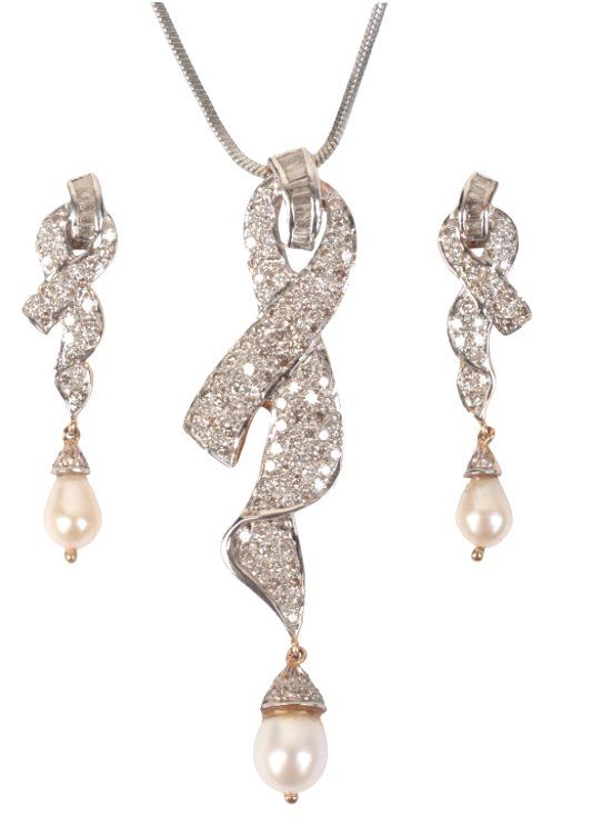 A DIAMOND AND PEARL EARRING AND NECKLACE SUITE