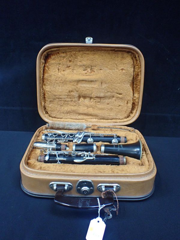 A CLARINET BY ROSEHILL INSTRUMENTS