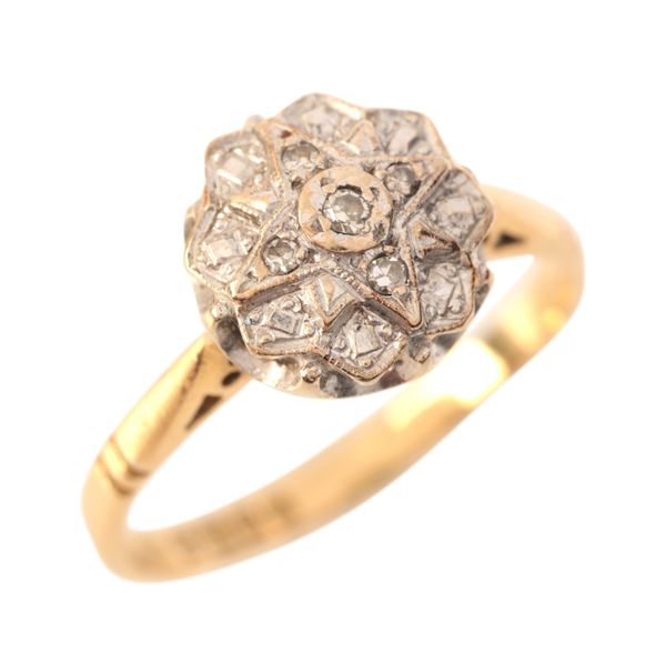 A DIAMOND CLUSTER RING