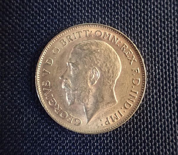 GEORGE V 1911 GOLD HALF SOVEREIGN