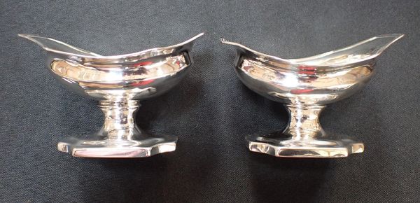 A PAIR OF SILVER SALTS, CHARLES CHESTERMAN II