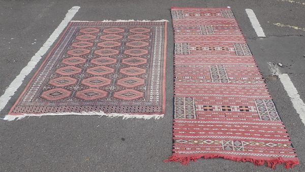 A SOUMAK RUNNER