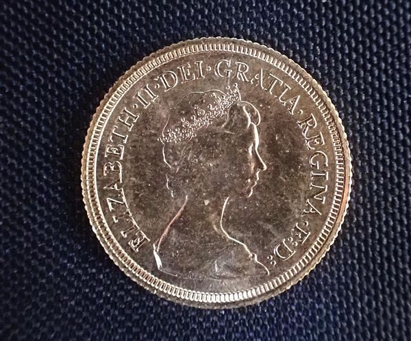 QUEEN ELIZABETH II 1980 GOLD SOVEREIGN