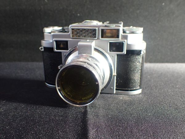 A LEIDOLF LORDOMAT PRONTOR-SVS 35MM CAMERA