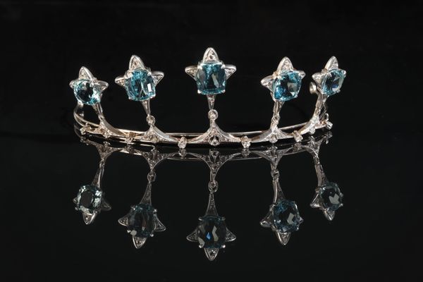 A FINE AQUAMARINE AND DIAMOND TIARA / NECKLACE